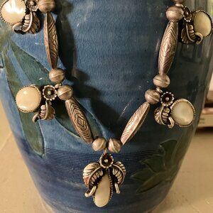 Old Pawn Sterling Mother of Pearl Navajo Bench Bead Flower 5-Pendant Necklace